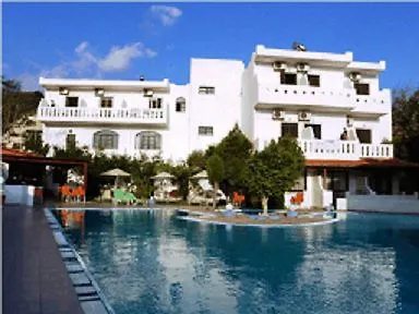 Myrtis Hotel 2*